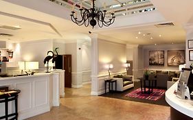 Mercure London Kensington 4*